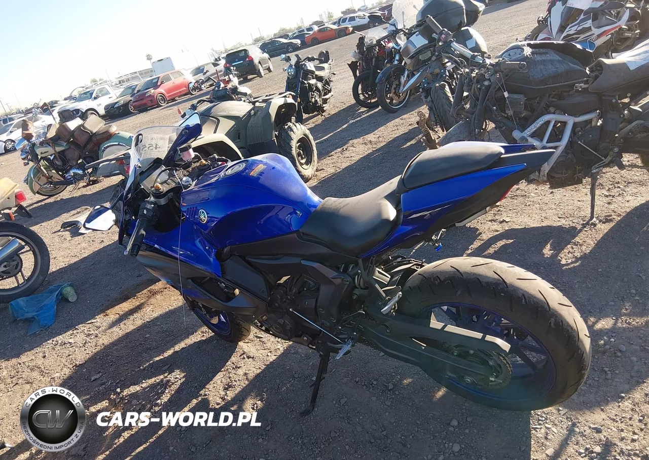 2024 Yamaha Yzfr7 VIN:JYARM38E2RA012411 - 3