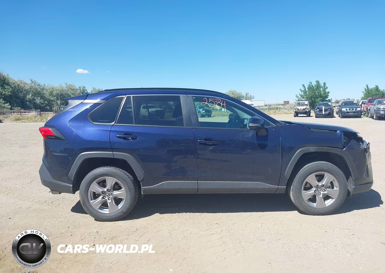 2025 Toyota Rav4 Xle VIN:2T3P1RFV2SW543030 - 14