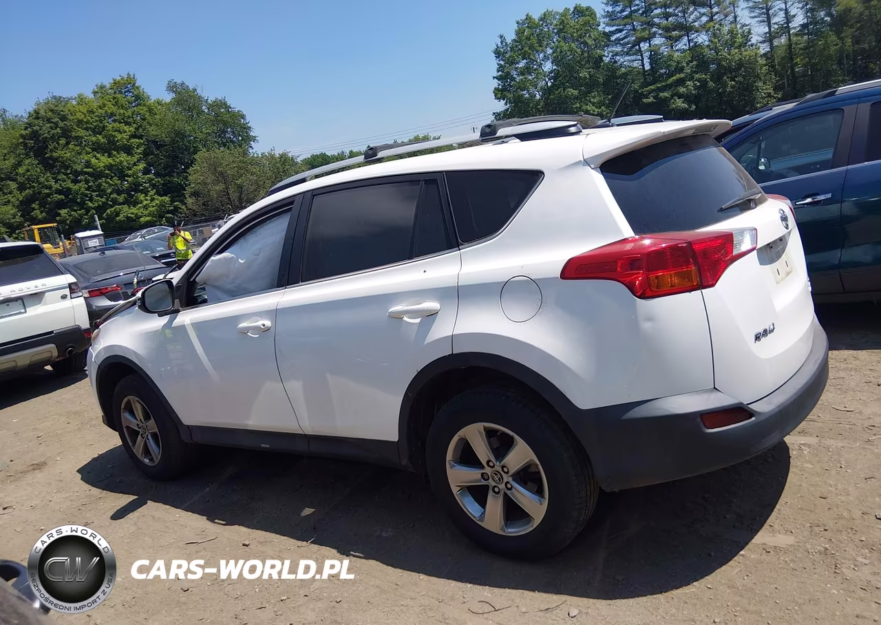 2015 Toyota Rav4 Xle VIN:2T3RFREV3FW258273 - 14