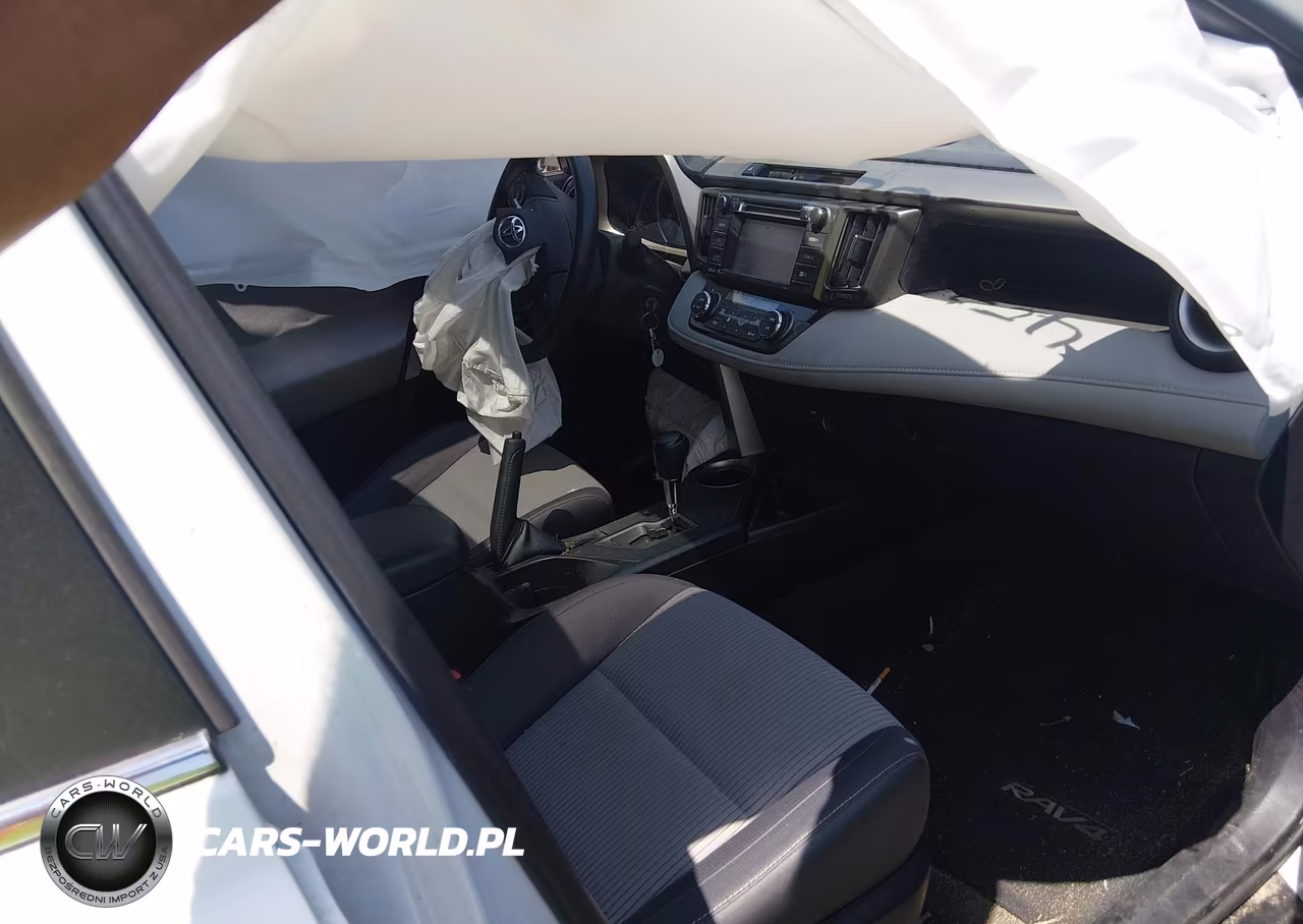 2015 Toyota Rav4 Xle VIN:2T3RFREV3FW258273 - 5