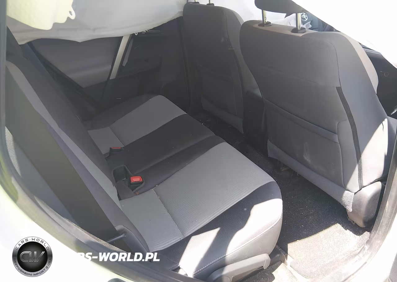 2015 Toyota Rav4 Xle VIN:2T3RFREV3FW258273 - 8
