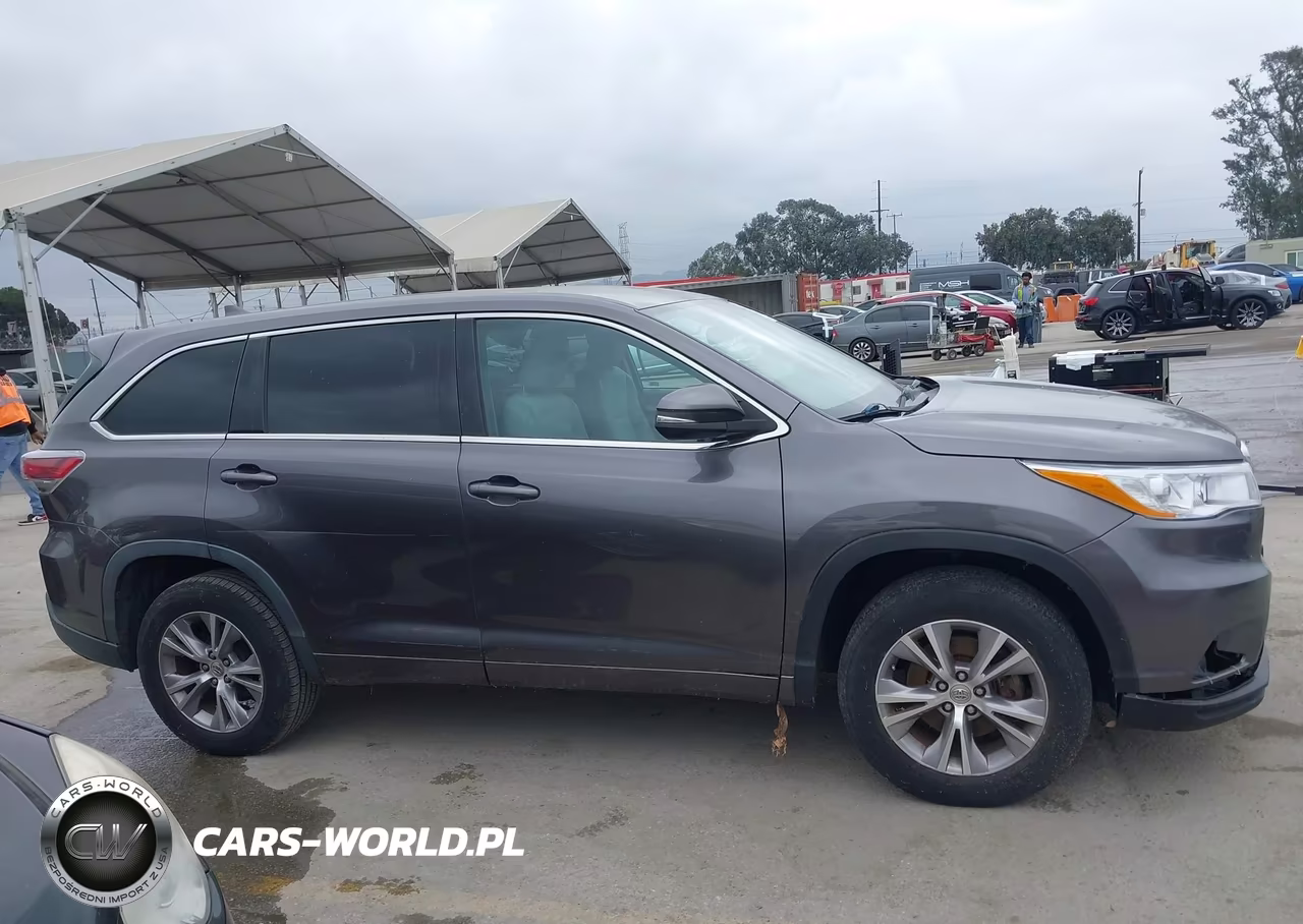 2014 Toyota Highlander Le Plus V6 VIN:5TDZKRFH7ES030538 - 13