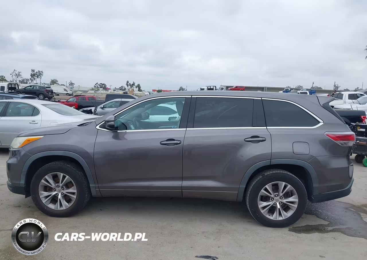 2014 Toyota Highlander Le Plus V6 VIN:5TDZKRFH7ES030538 - 14