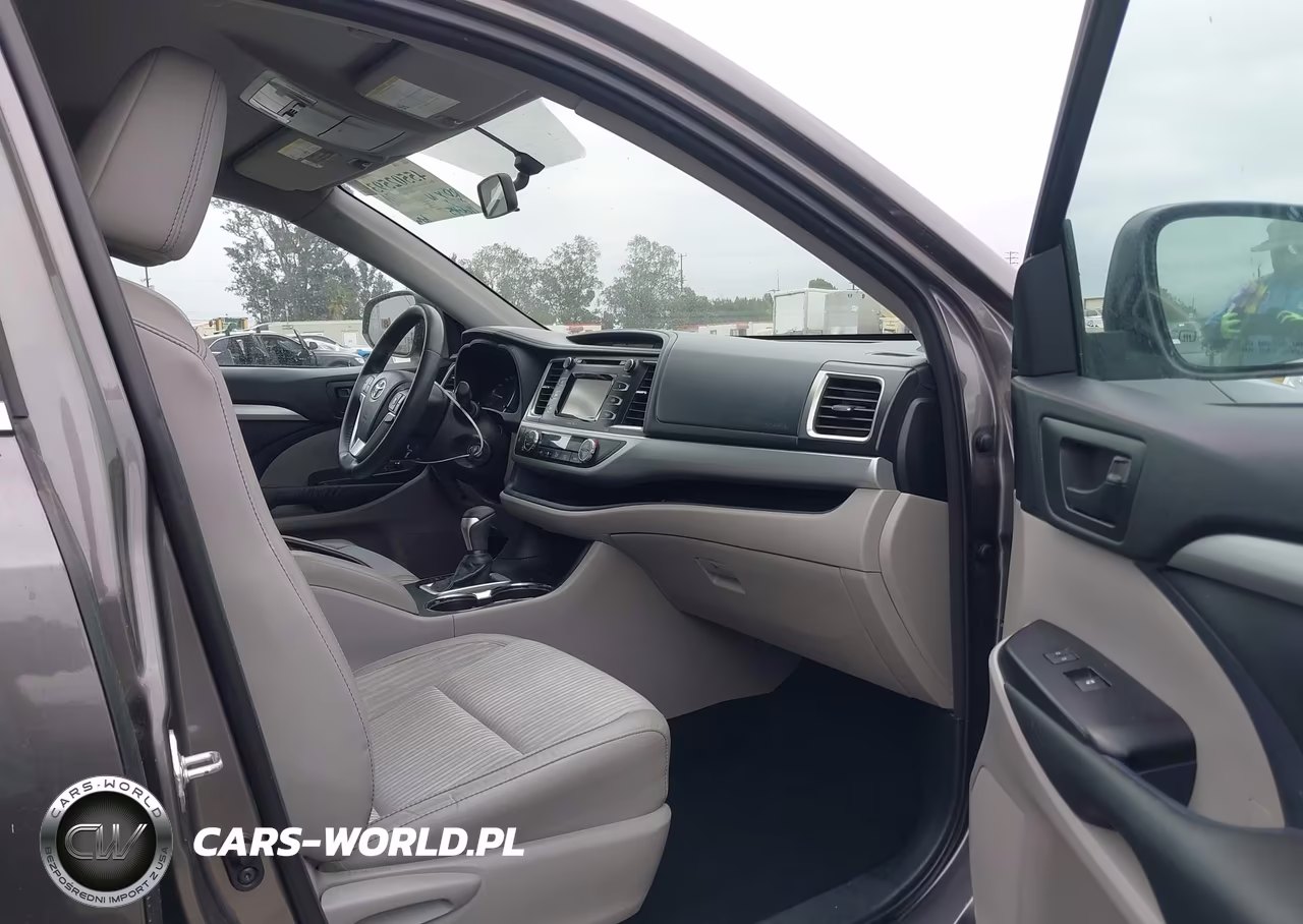 2014 Toyota Highlander Le Plus V6 VIN:5TDZKRFH7ES030538 - 5