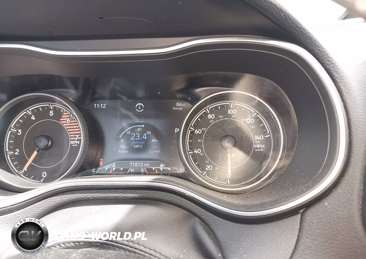 2021 Jeep Cherokee Latitude Lux 4X4 VIN:1C4PJMMN7MD146158 - 15