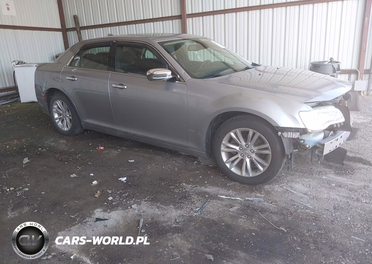 2017 Chrysler 300C – zdjęcie 1 z 15