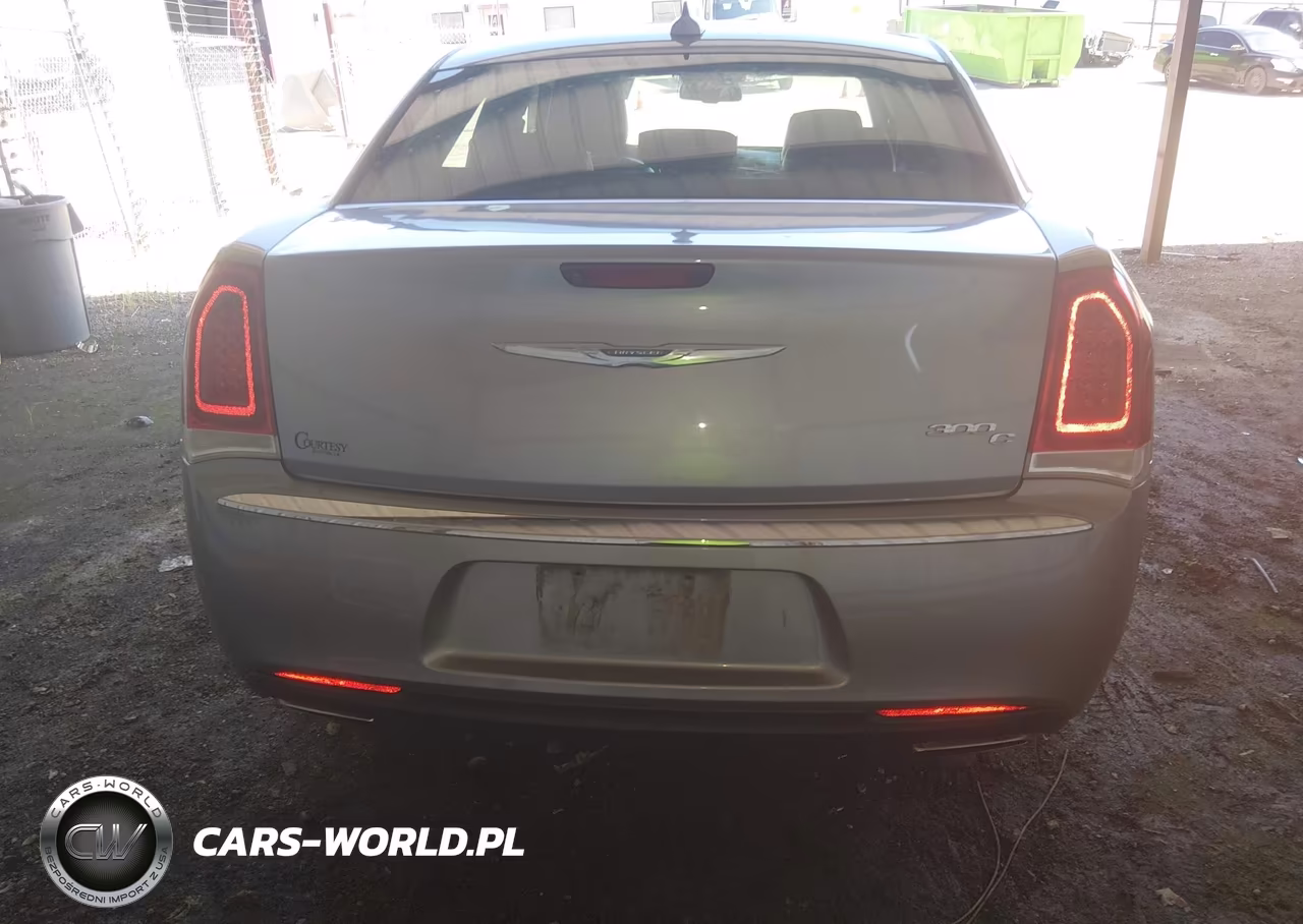 2017 Chrysler 300C VIN:2C3CCAEG7HH564448 - 15