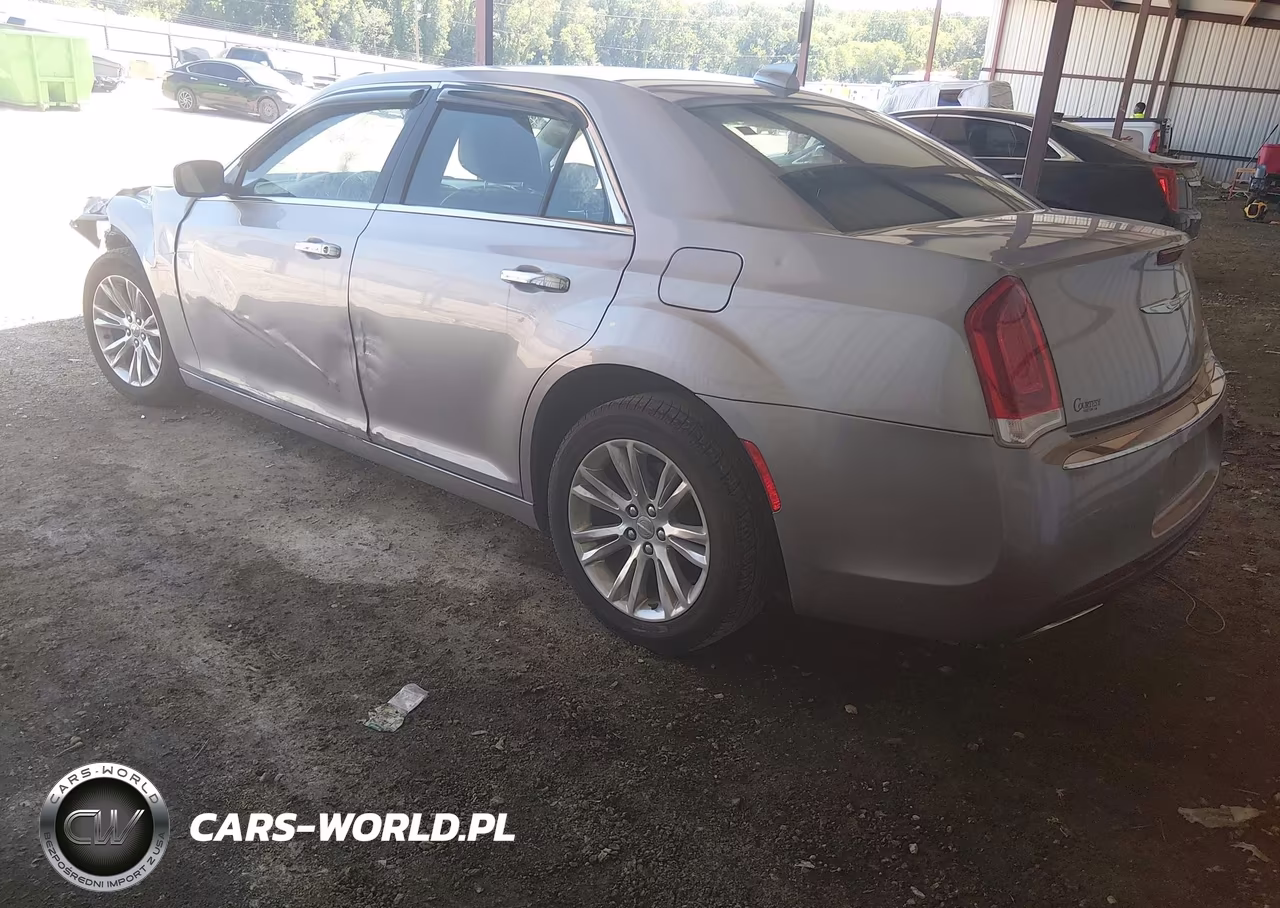 2017 Chrysler 300C VIN:2C3CCAEG7HH564448 - 3