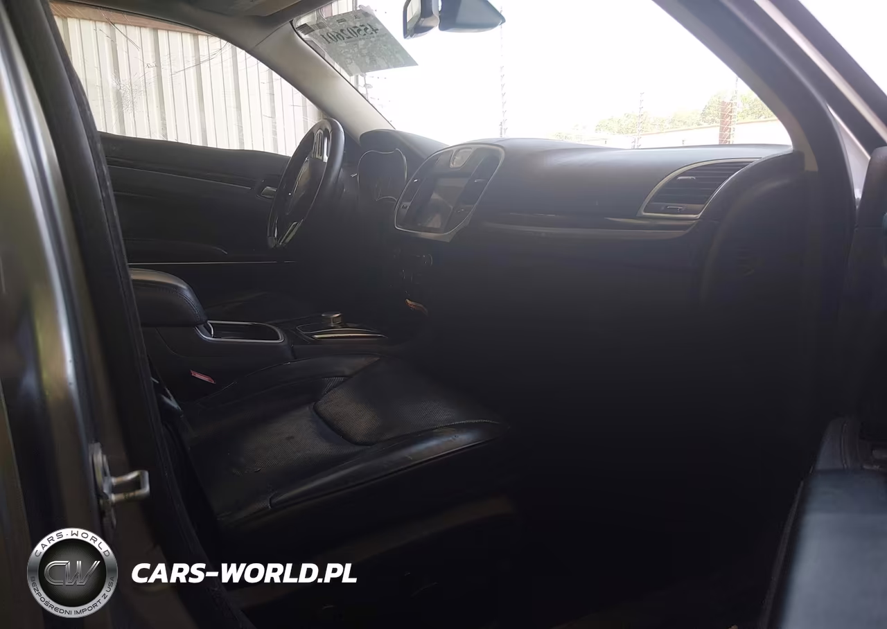 2017 Chrysler 300C VIN:2C3CCAEG7HH564448 - 5