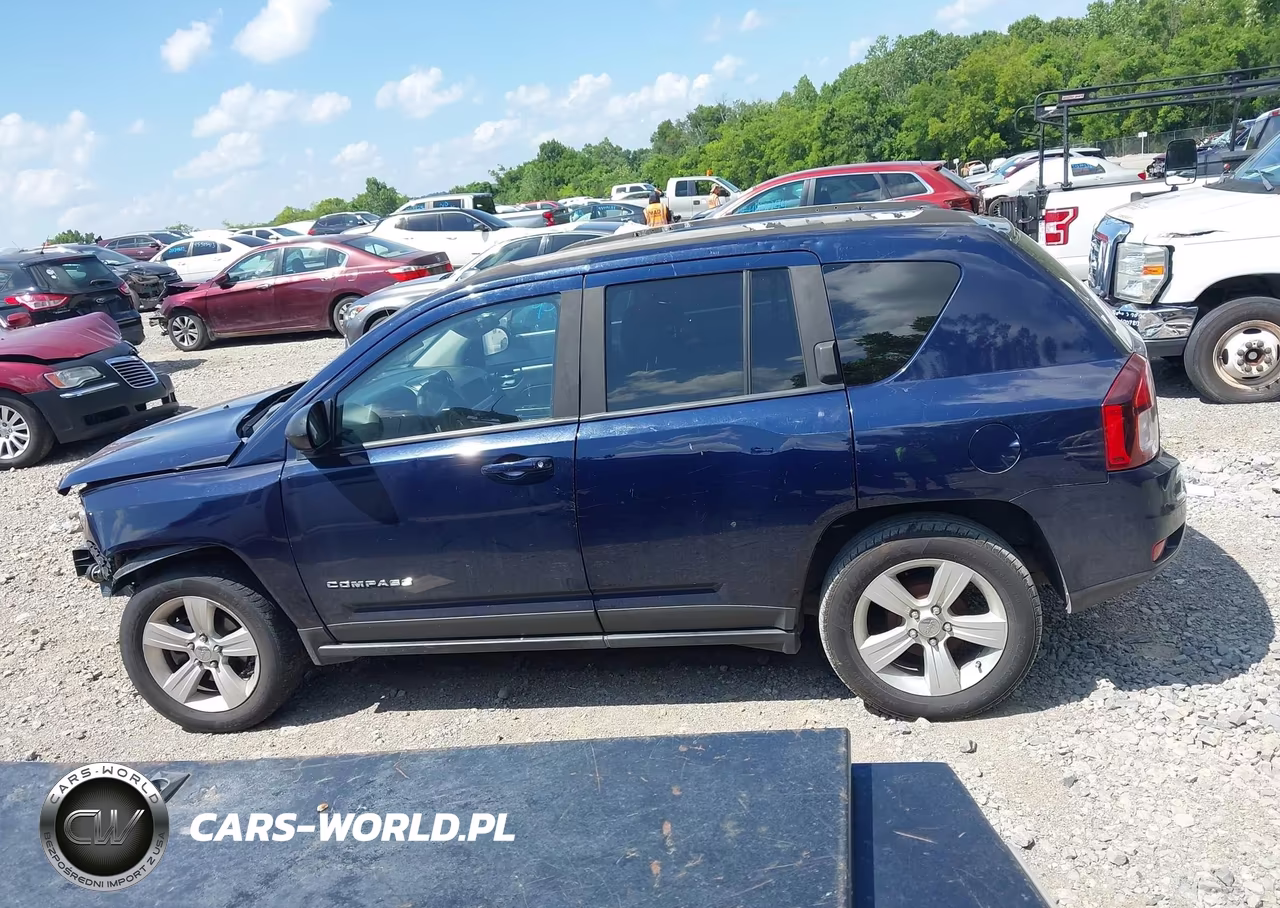 2016 Jeep Compass Sport VIN:1C4NJCBA0GD726132 - 15