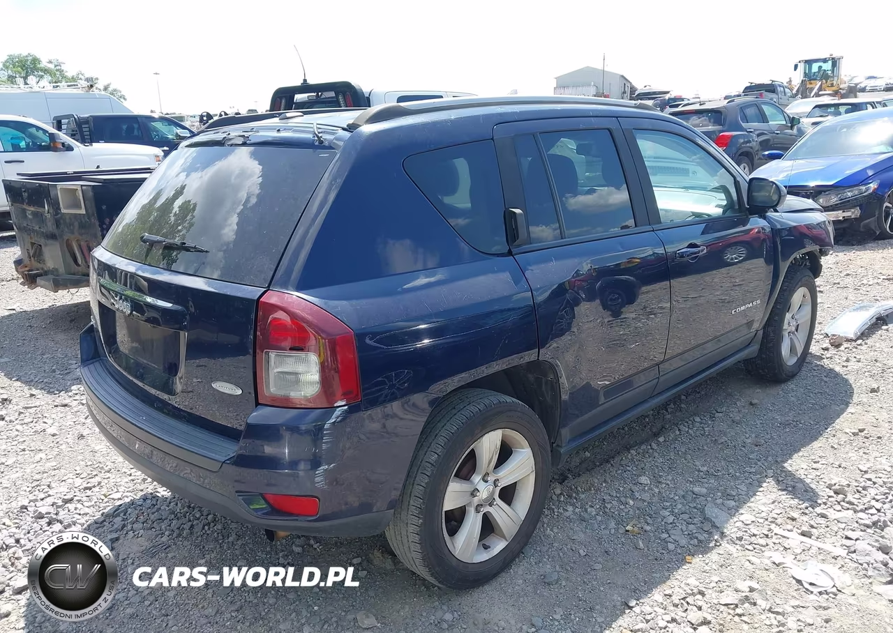 2016 Jeep Compass Sport VIN:1C4NJCBA0GD726132 - 4