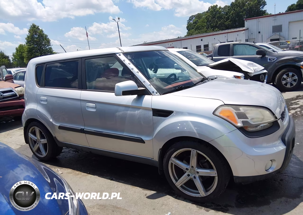 2010 Kia Soul Sport VIN:KNDJT2A26A7032824 - 13