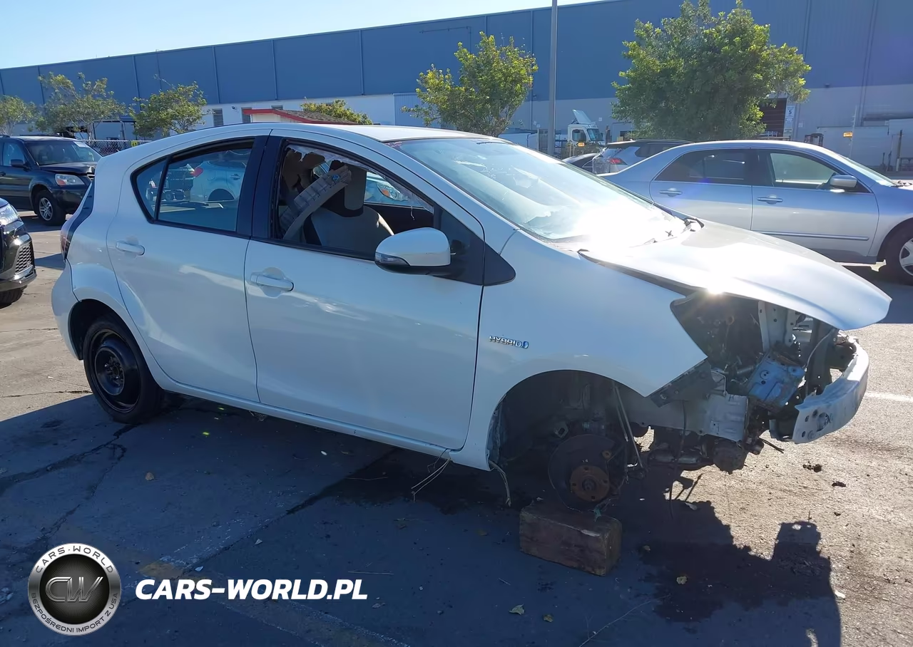 2015 Toyota Prius C One