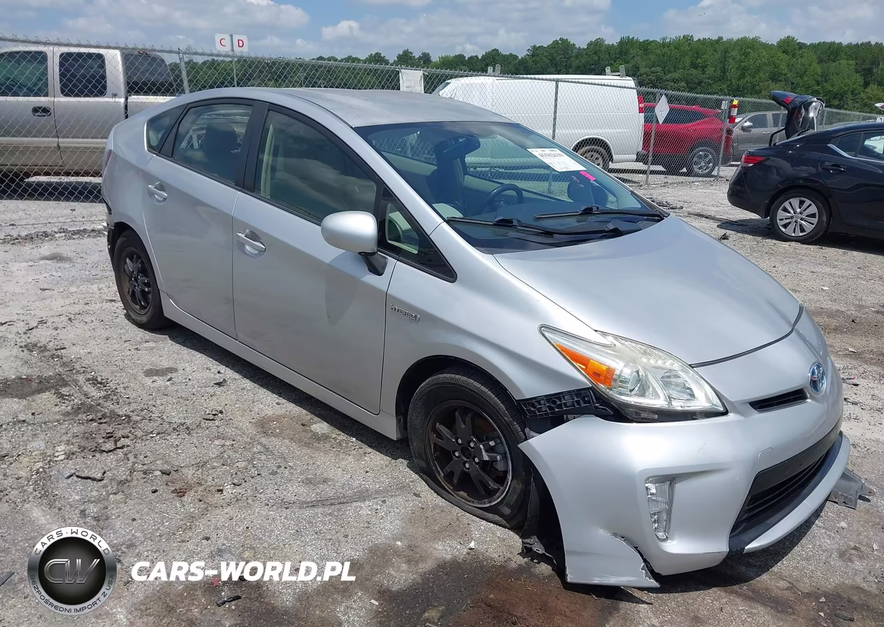 2013 Toyota Prius Two – zdjęcie 1 z 17