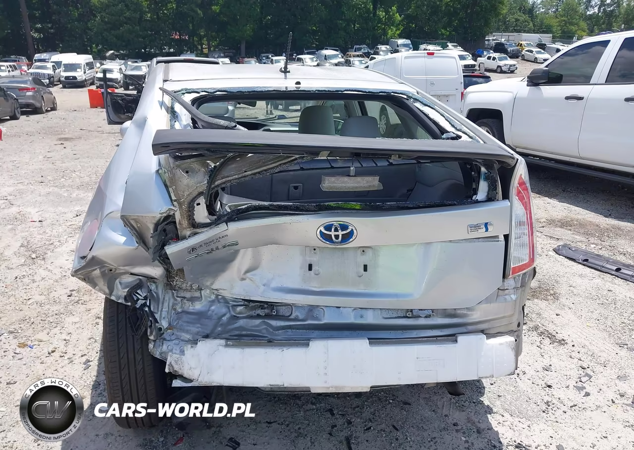 2013 Toyota Prius Two VIN:JTDKN3DU6D1627424 - 17