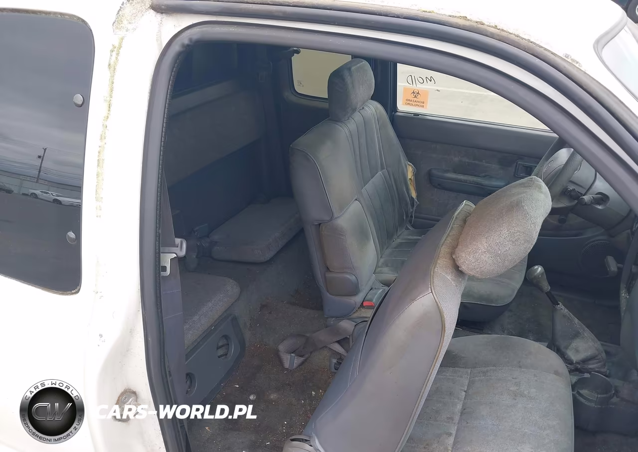 2000 Toyota Tacoma VIN:5TEVL52N8YZ711511 - 8