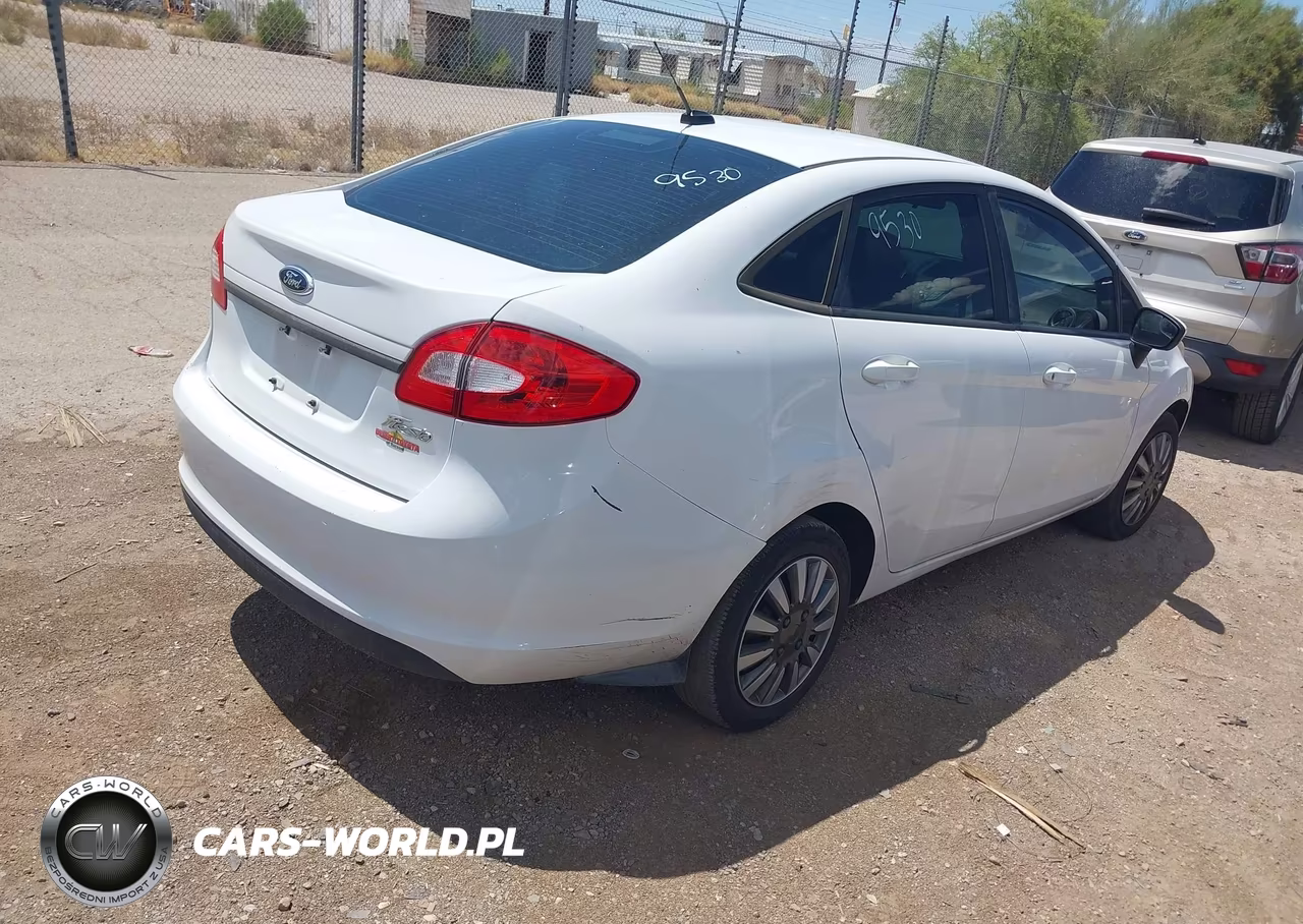 2013 Ford Fiesta S VIN:3FADP4AJ3DM144405 - 4