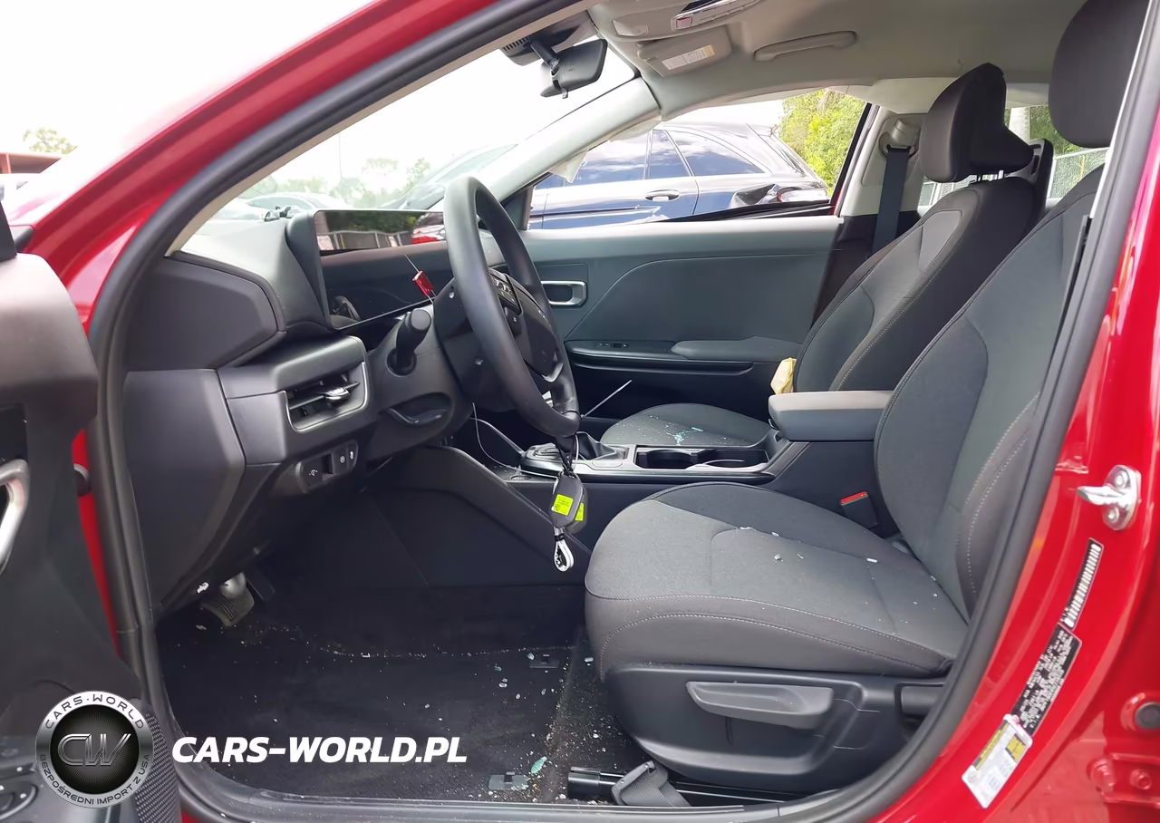 2025 Kia K4 Lxs VIN:3KPFT4DE8SE218518 - 5