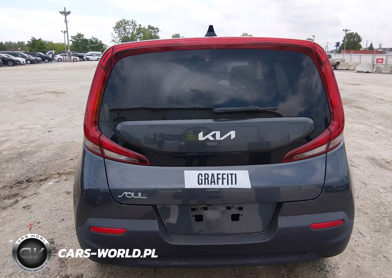 2022 Kia Soul S VIN:KNDJ23AU0N7801723 - 16