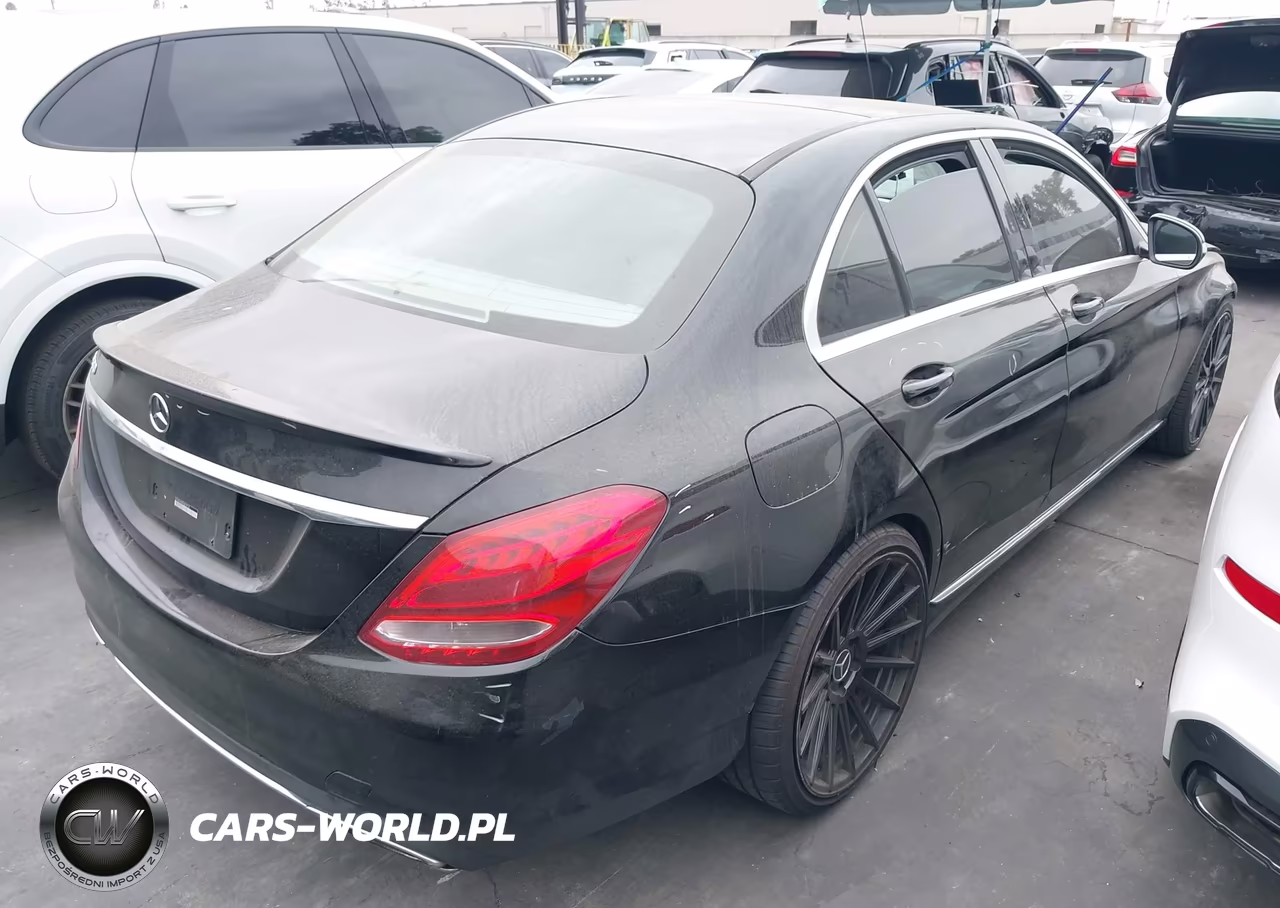 2015 Mercedes-Benz C 300 VIN:55SWF4JB0FU072518 - 4