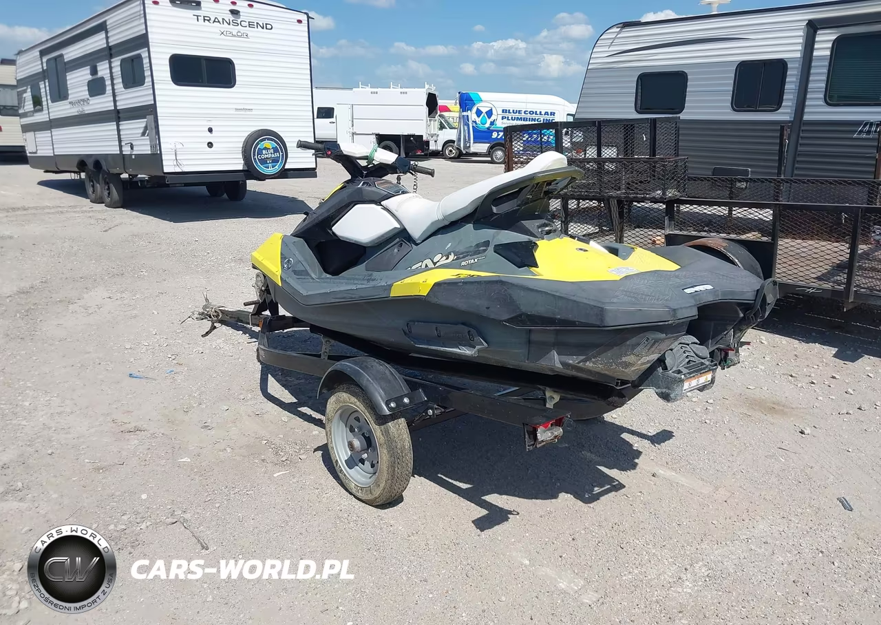 2015 Seadoo Spark VIN:YDV66860D515 - 3