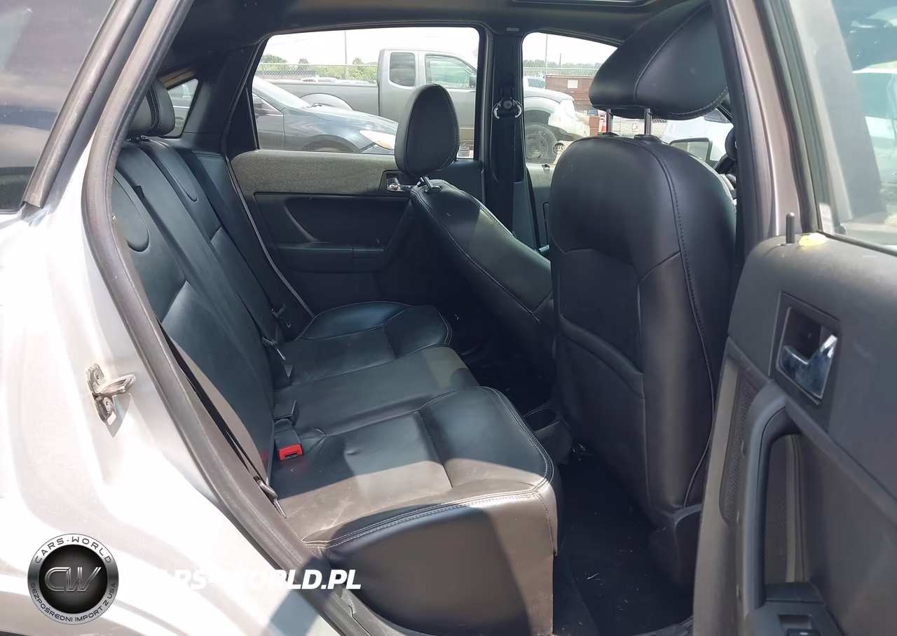 2009 Ford Focus Ses VIN:1FAHP36N39W233910 - 8