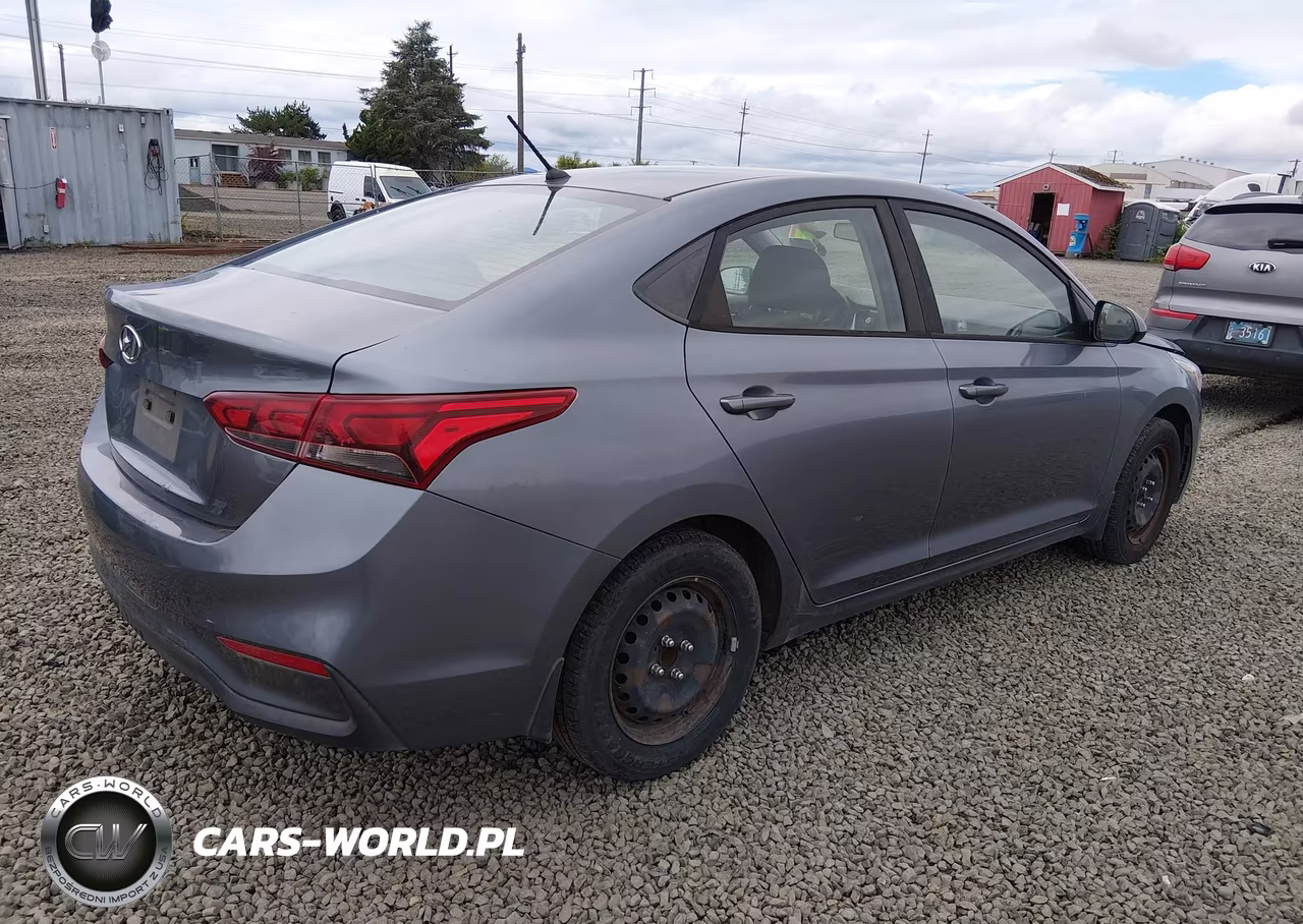 2018 Hyundai Accent Se VIN:3KPC24A30JE004856 - 4