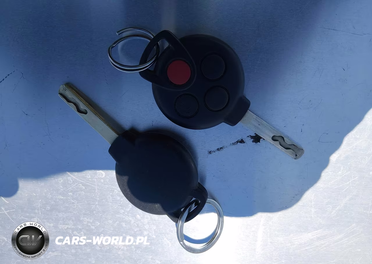 2013 Smart Fortwo Pure VIN:WMEEJ3BAXDK697375 - 11