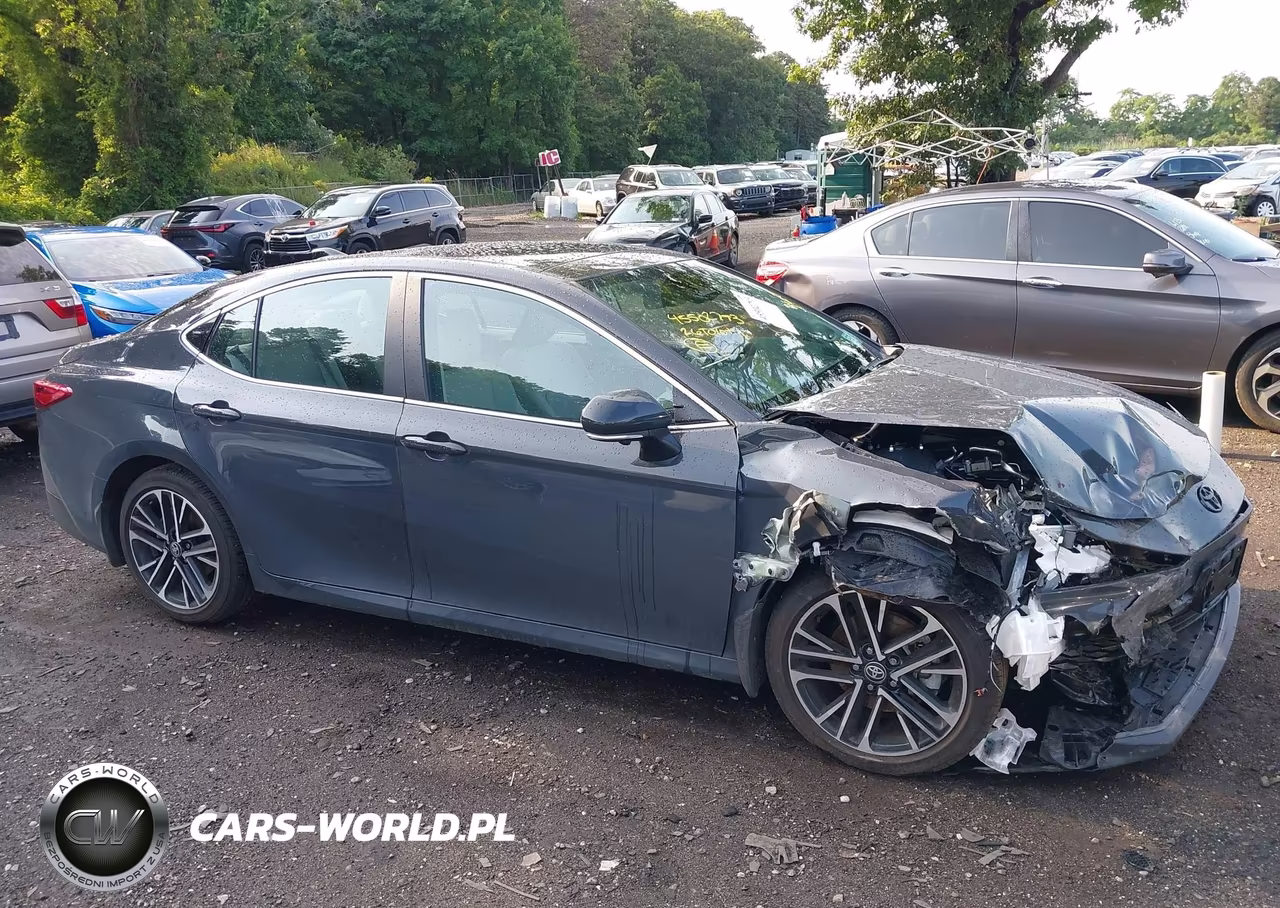 2026 Toyota Camry Xle VIN:4T1DBADK7TU042557 - 13