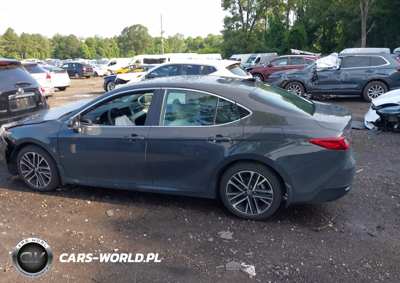 2026 Toyota Camry Xle VIN:4T1DBADK7TU042557 - 14
