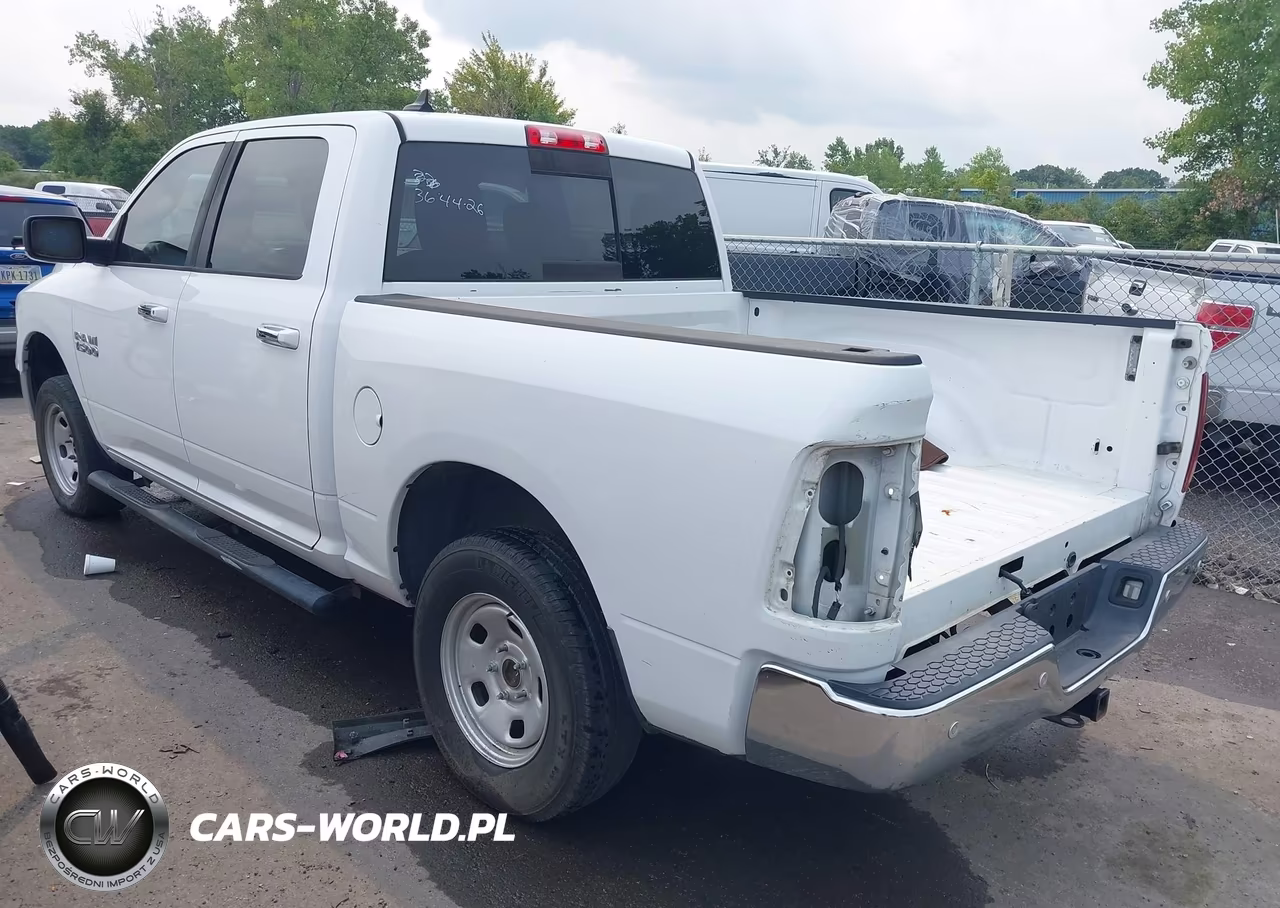 2016 Ram 1500 Big Horn VIN:1C6RR6LG4GS403705 - 3