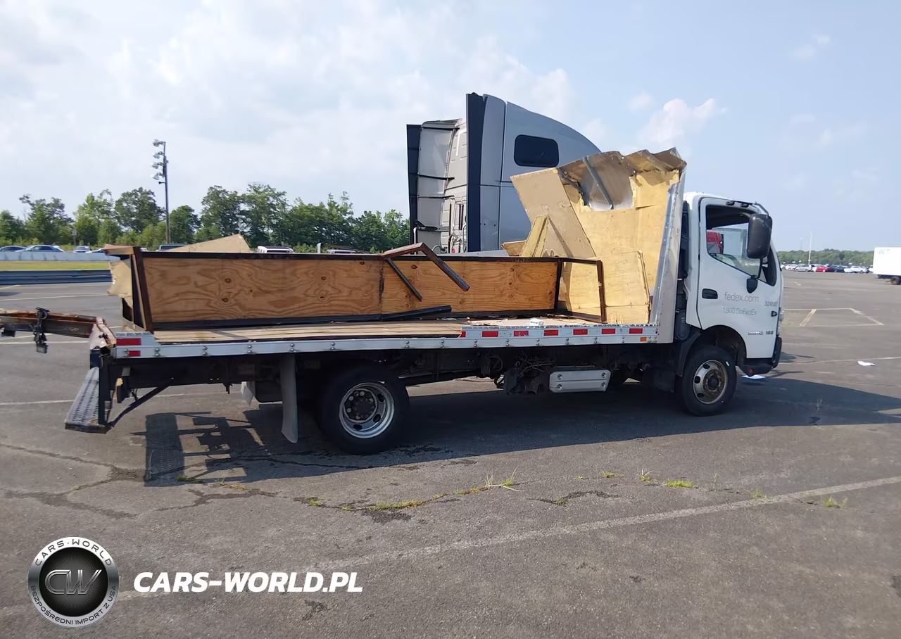 2016 Hino 155 VIN:JHHYDM1HXGK002840 - 16