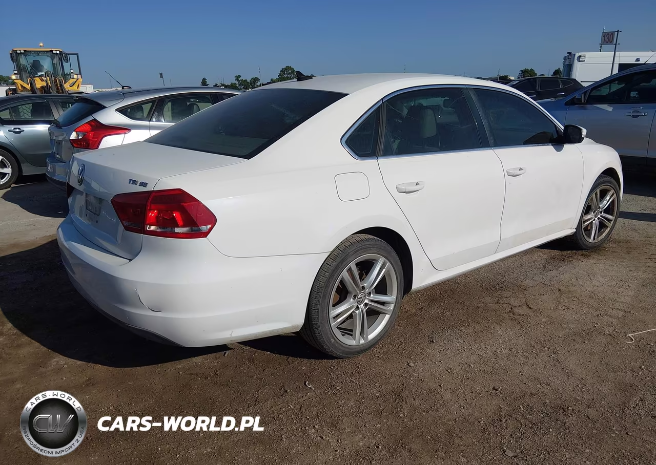 2014 Volkswagen Passat 1.8T Se VIN:1VWBS7A36EC046214 - 4