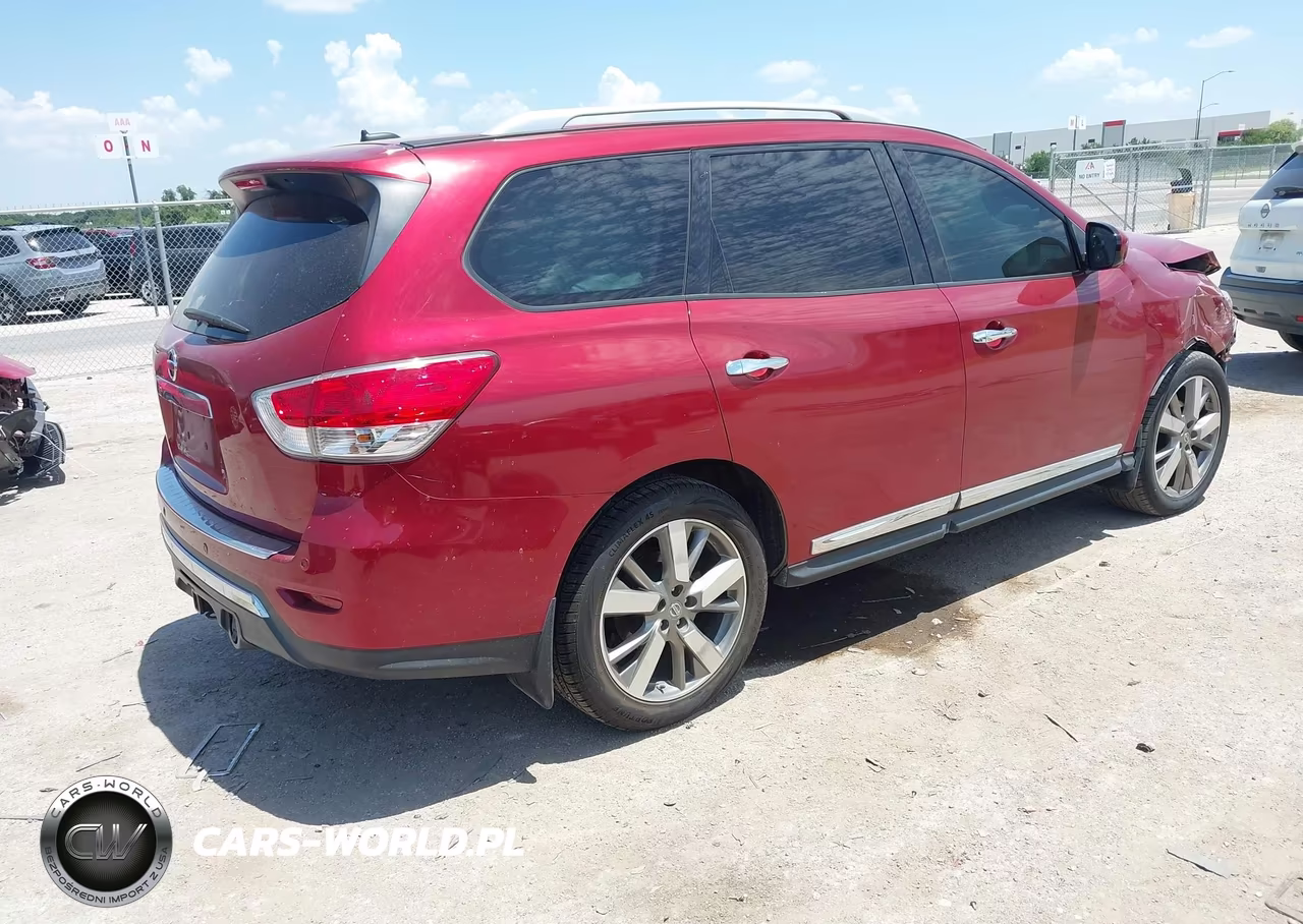 2015 Nissan Pathfinder Platinum VIN:5N1AR2MM2FC608608 - 4