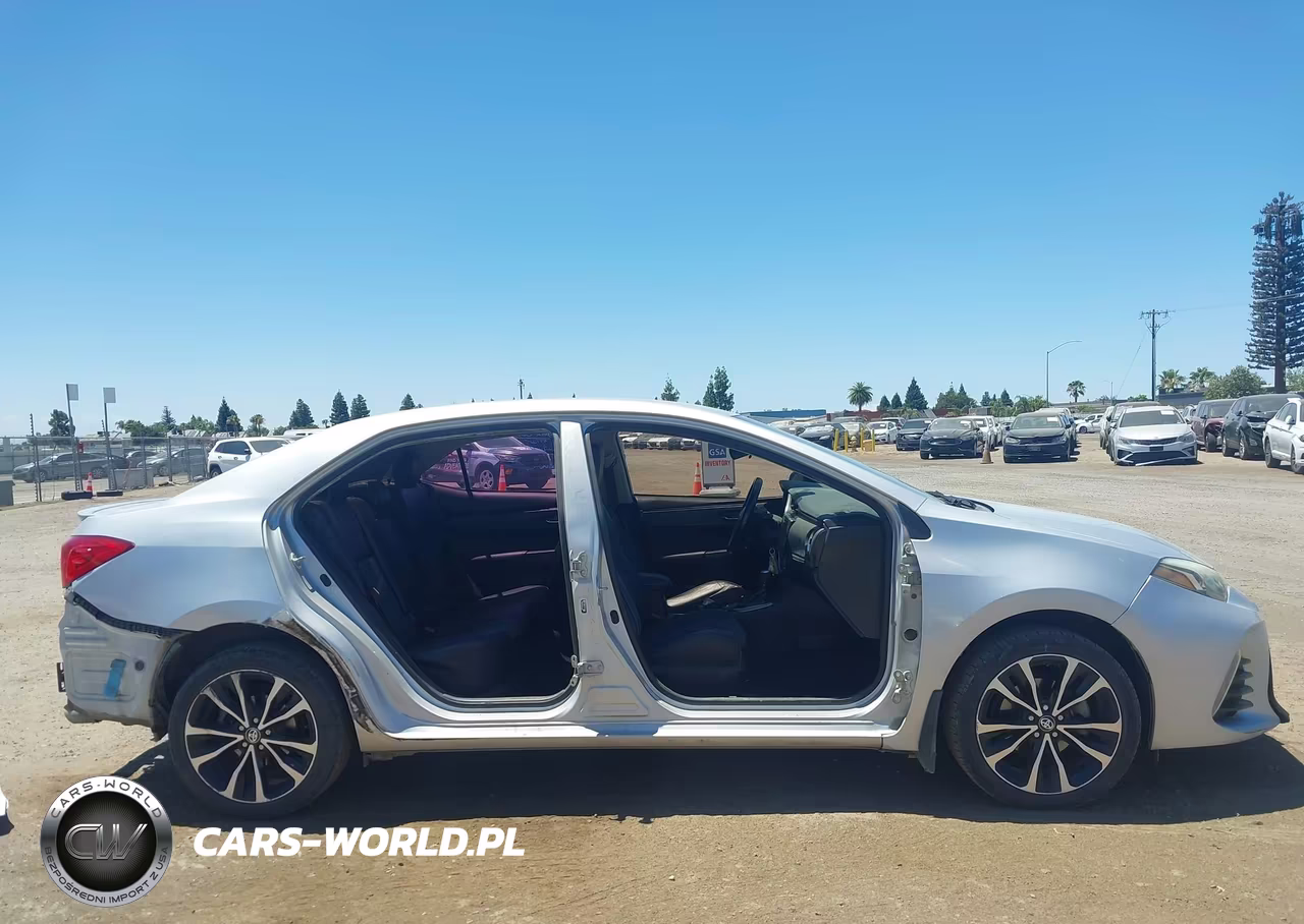 2017 Toyota Corolla Se VIN:5YFBURHE1HP698721 - 14