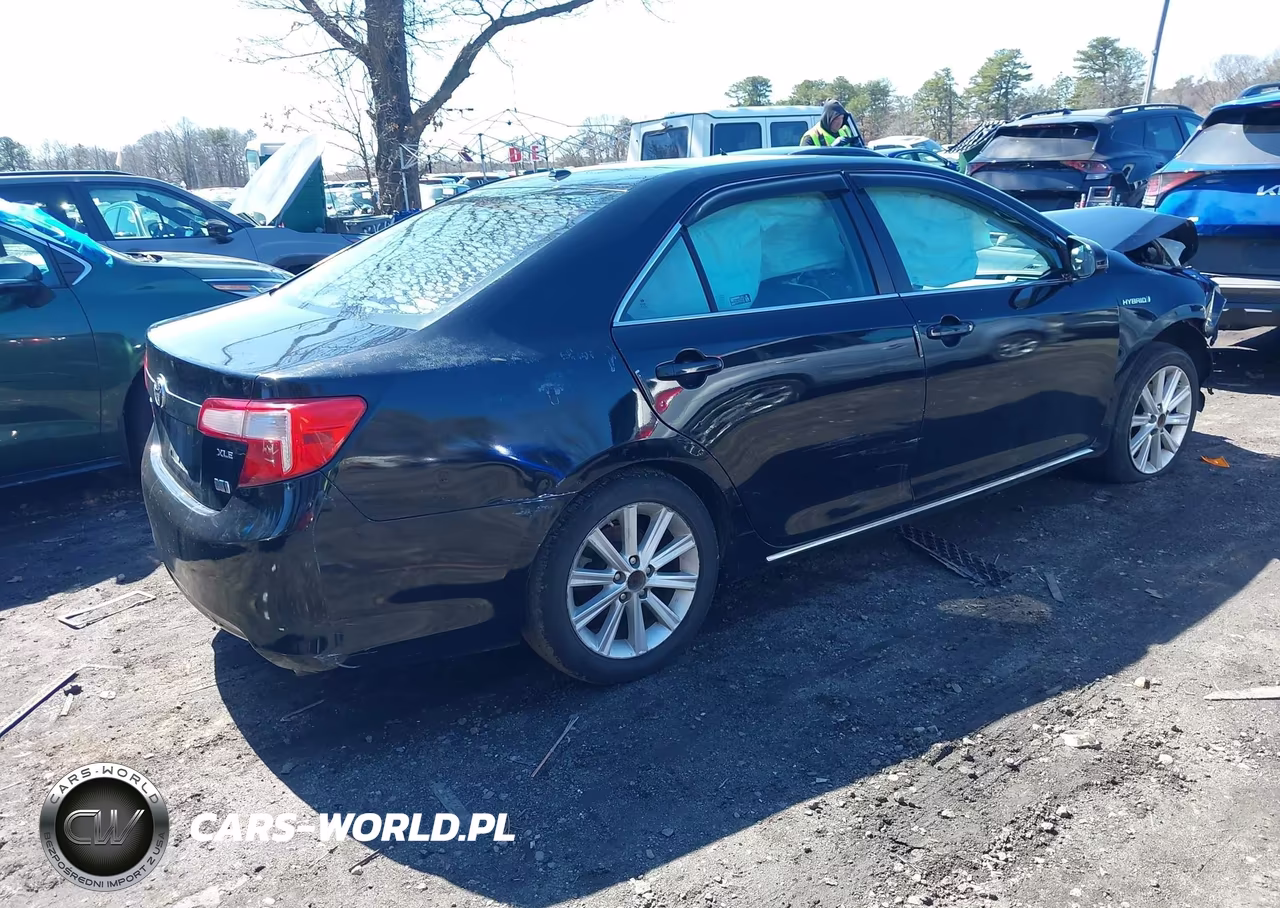 2013 Toyota Camry Hybrid Xle VIN:4T1BD1FKXDU065721 - 4