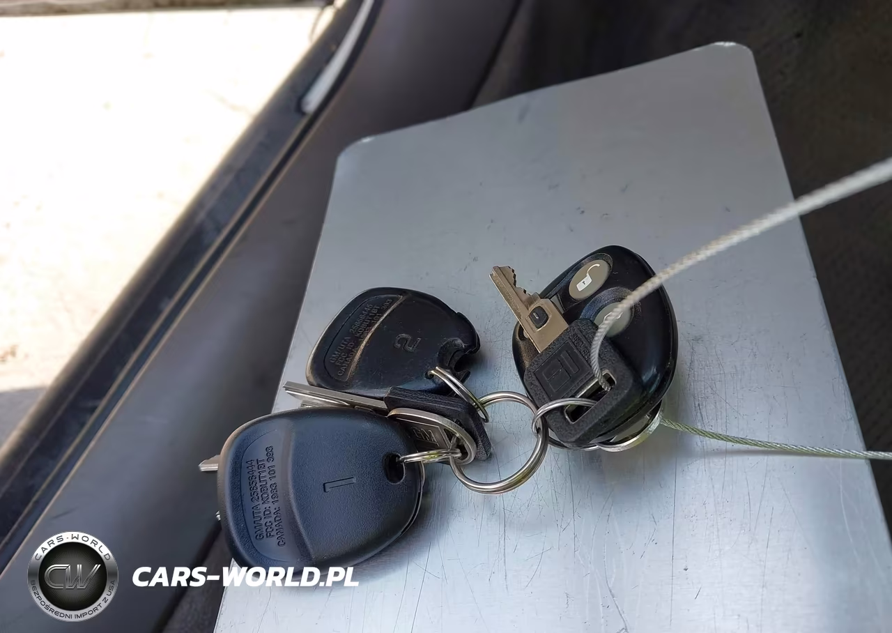 1998 Cadillac Deville VIN:1G6KD54Y6WU718733 - 11