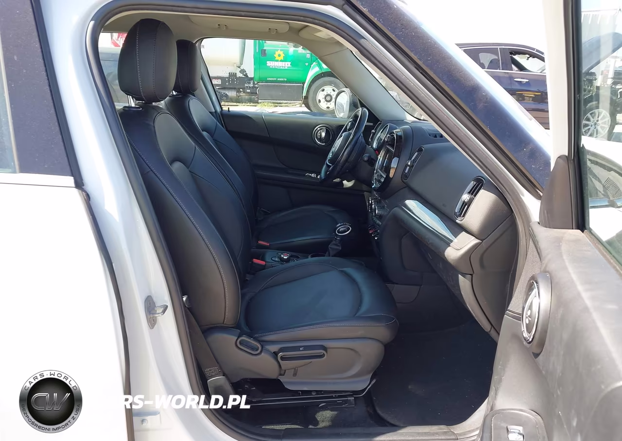 2018 Mini Countryman Cooper VIN:WMZYS7C39J3E07443 - 5
