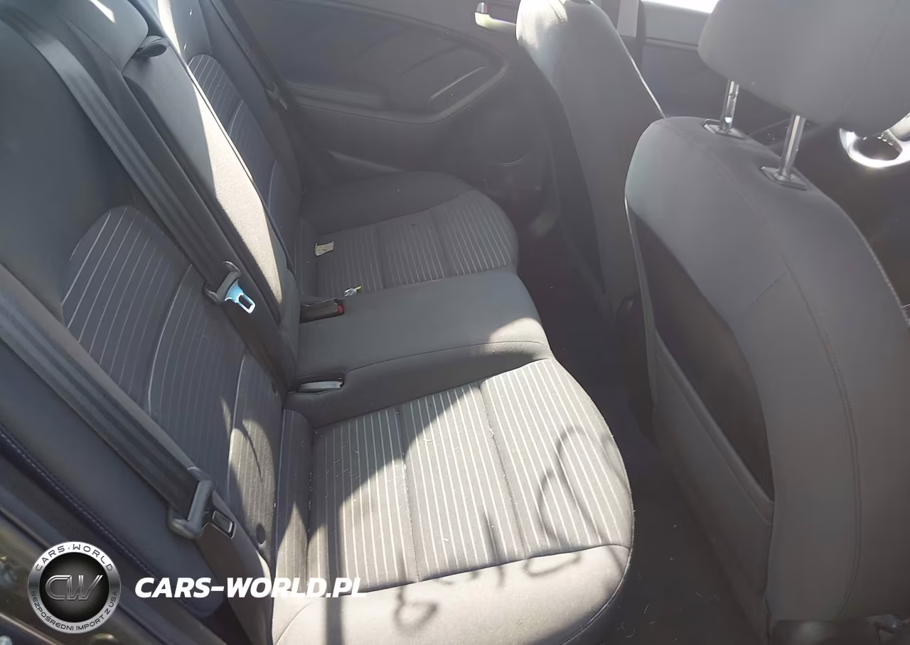 2018 Kia Forte Lx VIN:3KPFL4A79JE172072 - 8