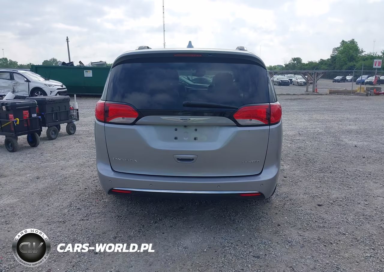 2019 Chrysler Pacifica Limited VIN:2C4RC1GG0KR604020 - 16