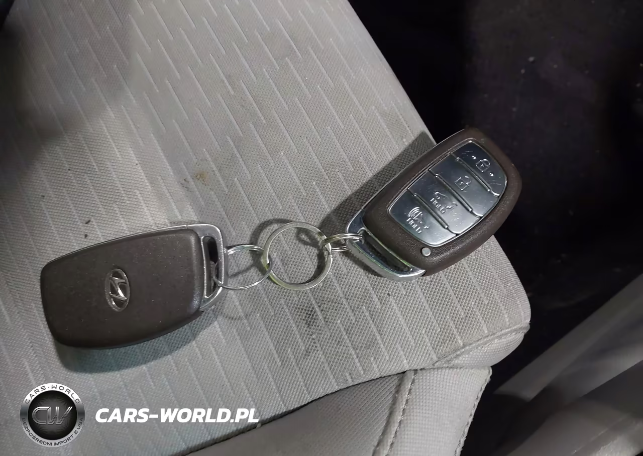 2019 Hyundai Tucson Value VIN:KM8J3CA47KU962091 - 11