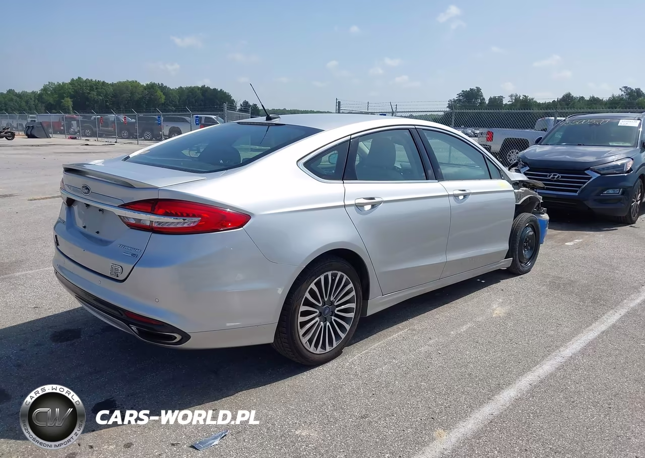 2018 Ford Fusion Platinum-Titanium VIN:3FA6P0D97JR168403 - 4