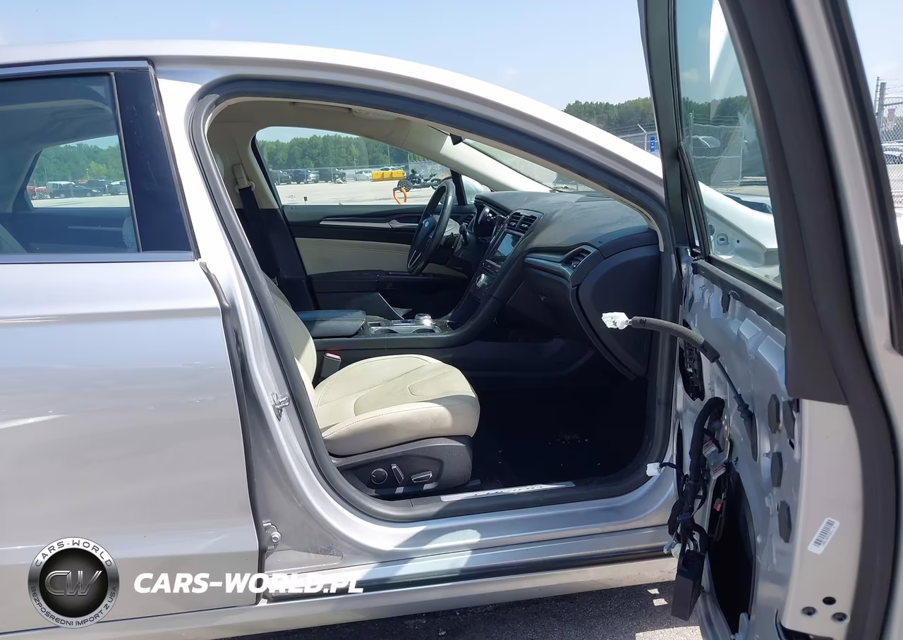 2018 Ford Fusion Platinum-Titanium VIN:3FA6P0D97JR168403 - 5