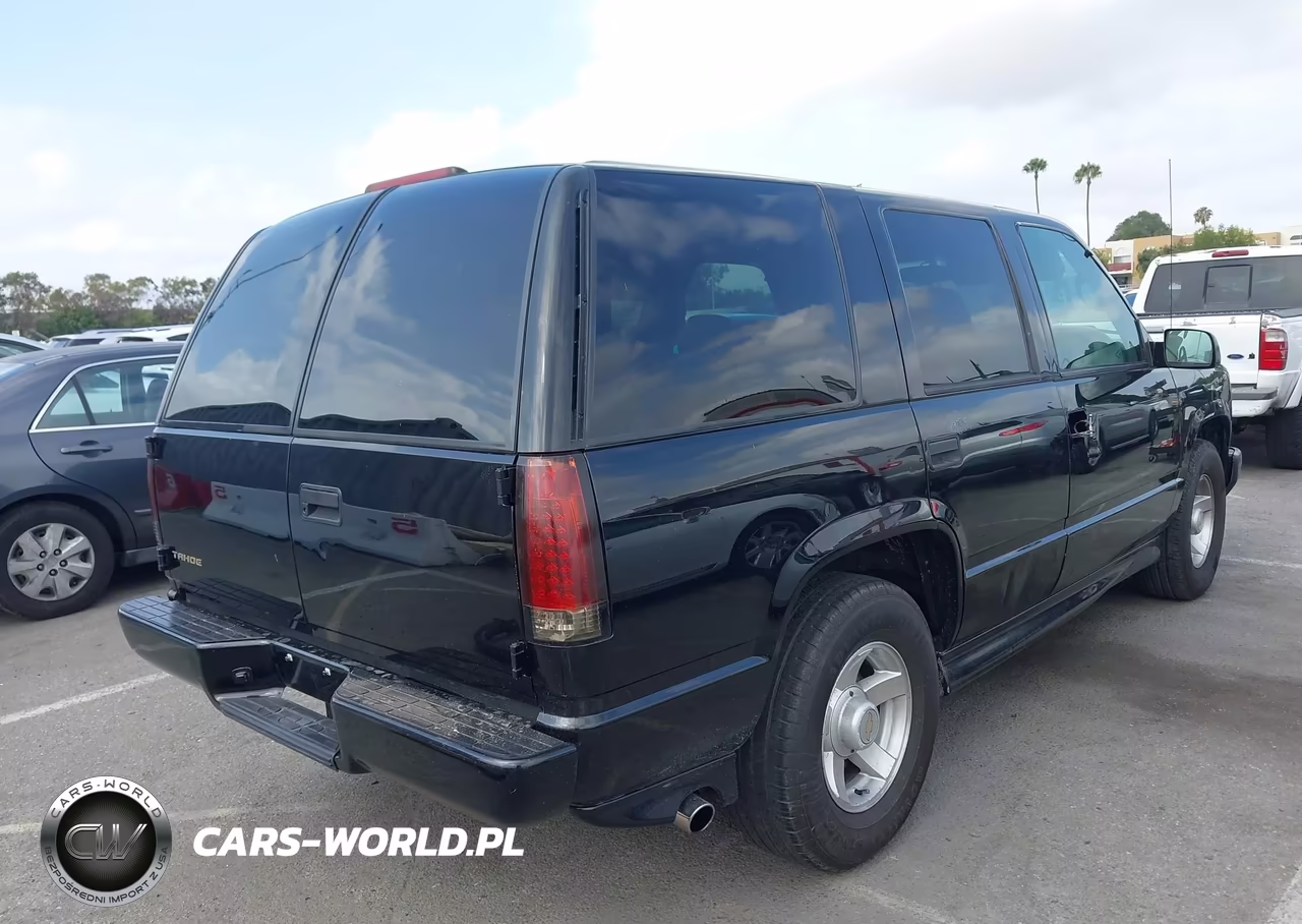 2000 Chevrolet Tahoe Limited VIN:1GNEC13RXYR216563 - 4