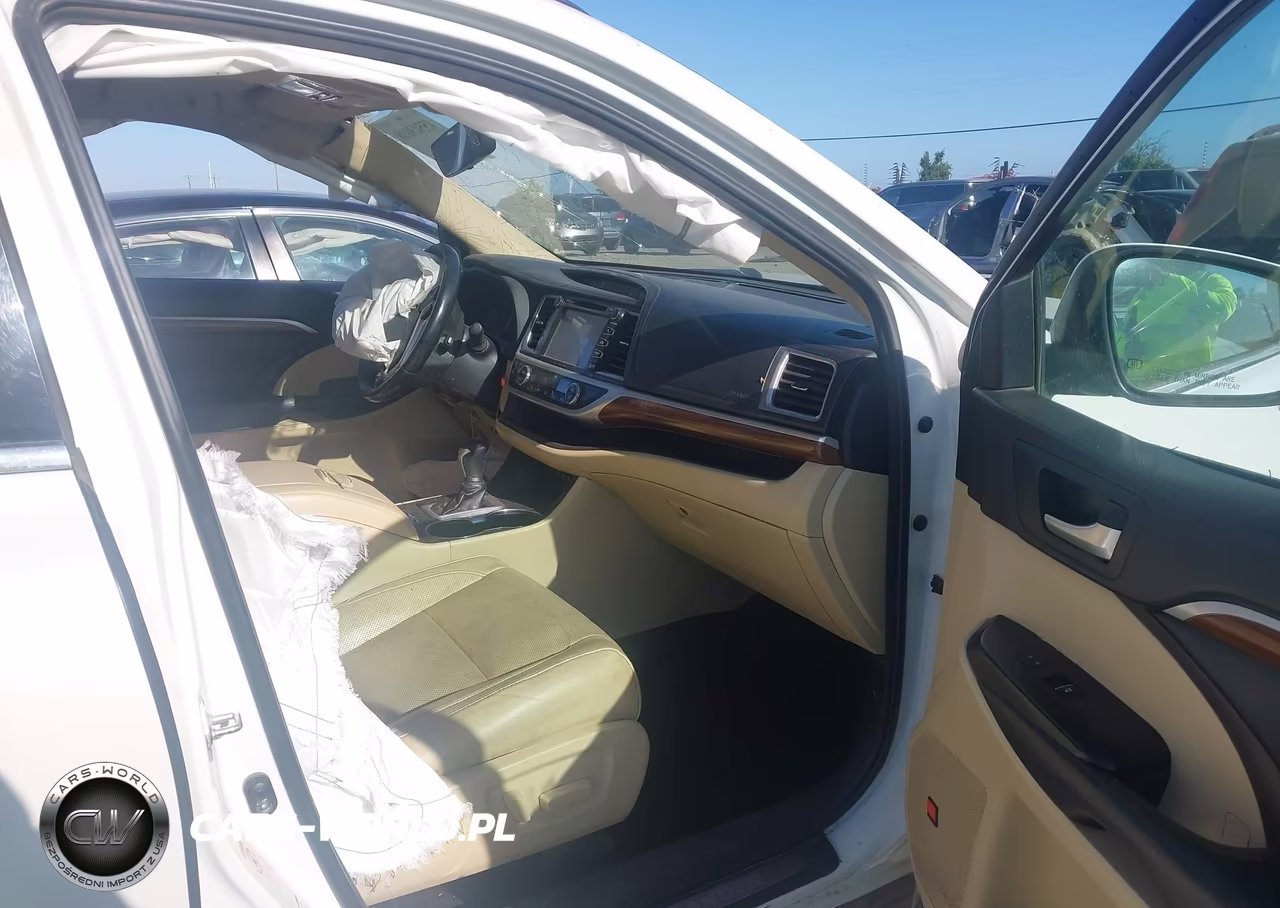 2018 Toyota Highlander Limited VIN:5TDDZRFH4JS851497 - 5