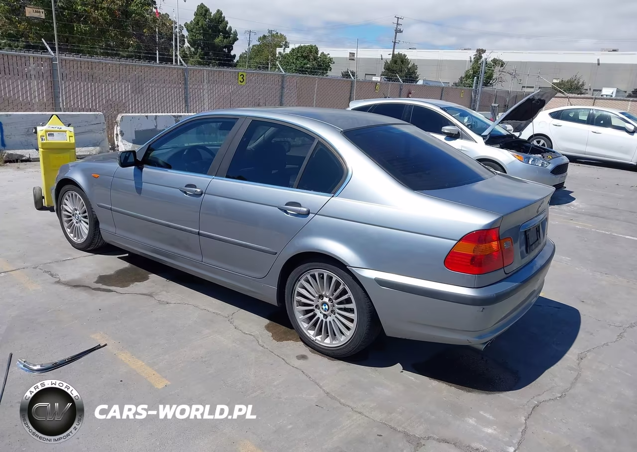 2003 BMW 3 Series 330I VIN:WBAEV53473KM31959 - 3