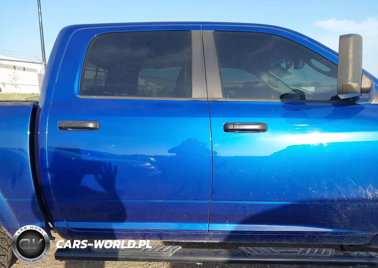 2016 Ram 1500 Laramie VIN:1C6RR7NMXGS186413 - 12