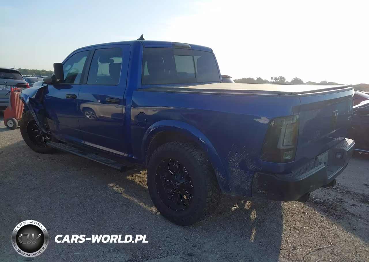 2016 Ram 1500 Laramie VIN:1C6RR7NMXGS186413 - 3