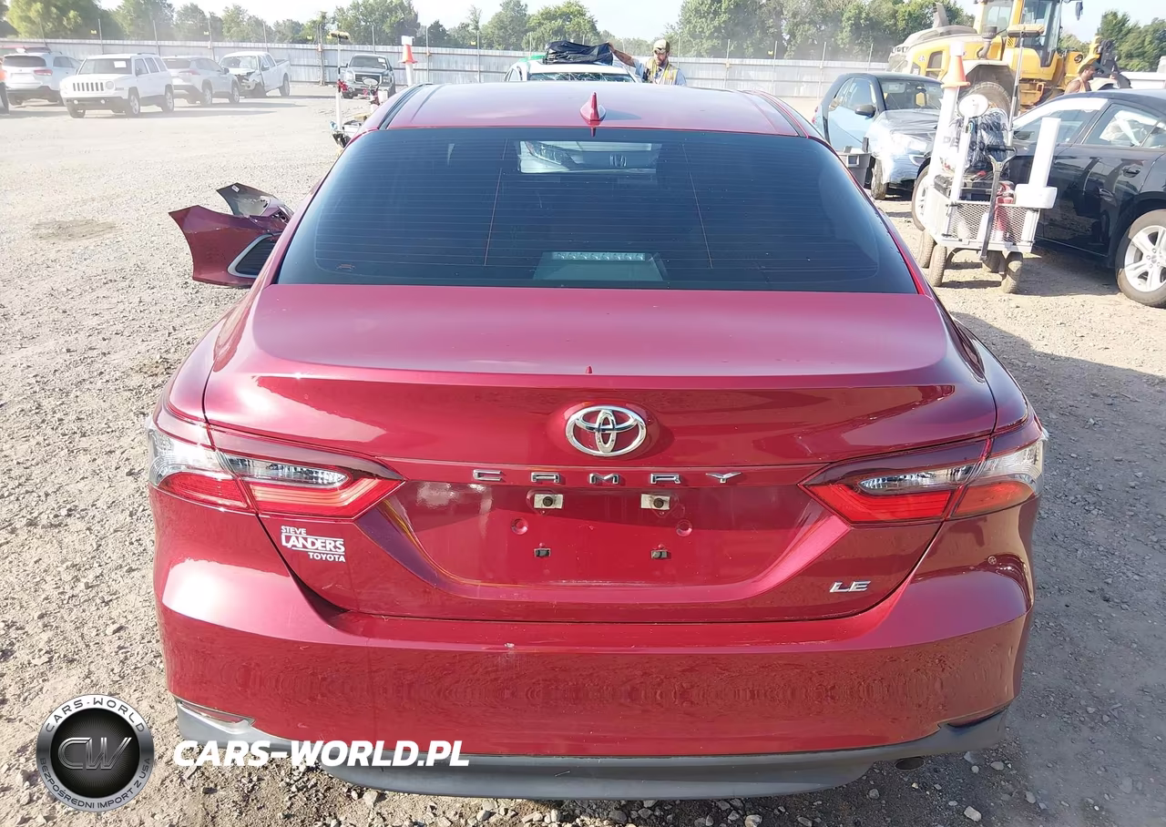 2021 Toyota Camry Le VIN:4T1C11AKXMU604424 - 17