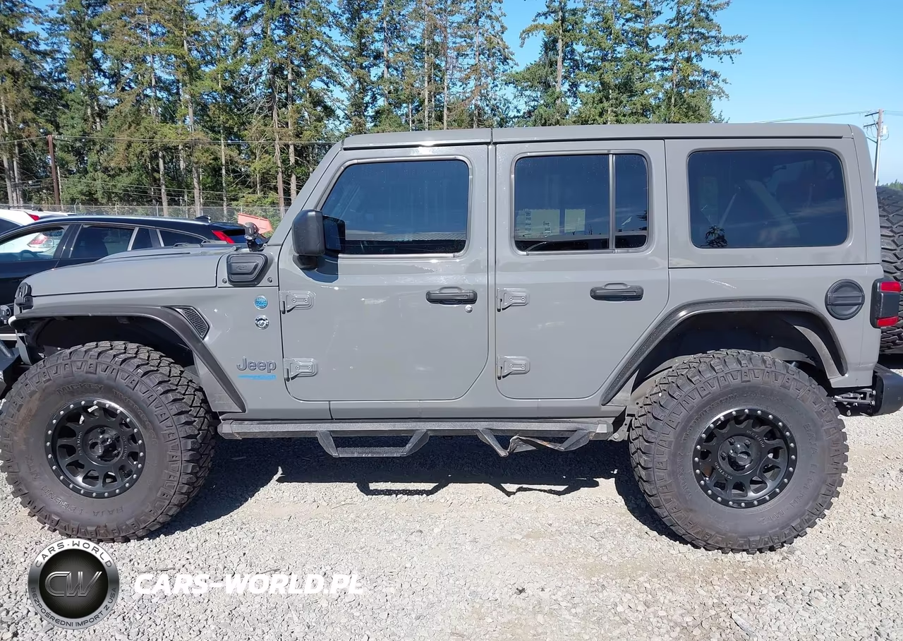 2021 Jeep Wrangler 4Xe Unlimited Rubicon 4X4 VIN:1C4JJXR64MW824992 - 14